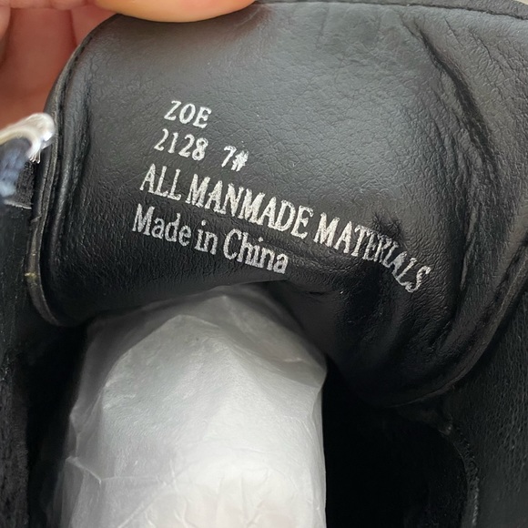 Seven7 Platform Zip Front Ankle Boots - Picture 5 of 5